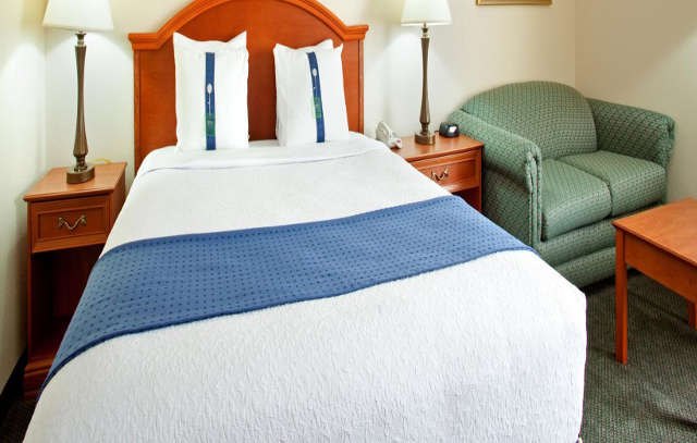 Holiday Inn Rockford By Ihg מראה חיצוני תמונה